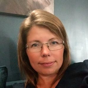 Meet your Posher, Caryn